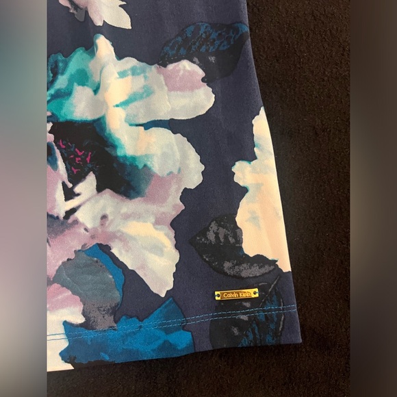 Calvin Klein Women’s Floral Top Pleated Neck Sleeveless Cami Size Large - Picture 6 of 9